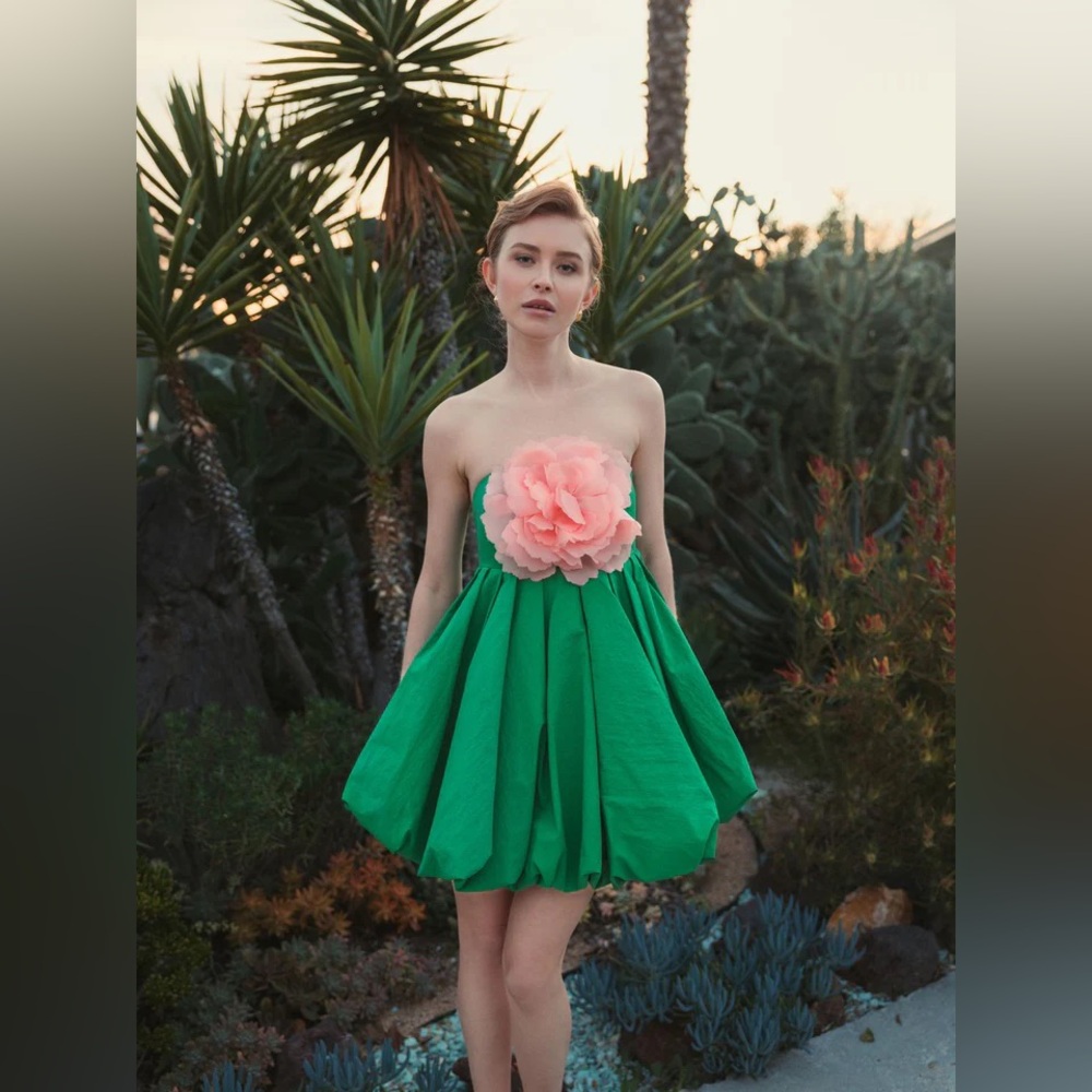 Mac Duggal Holiday Green Strapless Faille Mini Dress With 3D Flower $458 NWT